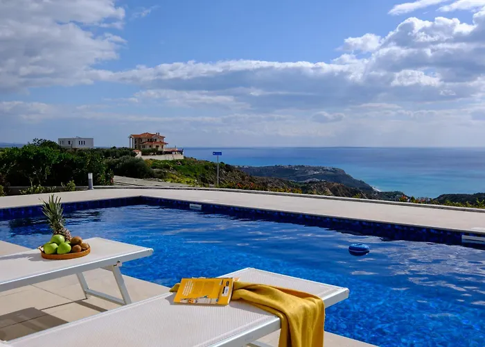 Vila Cavo Aspro Luxury 3-bed By Nomads